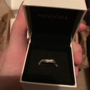 NWOT! Size 7 ribbon of love ring